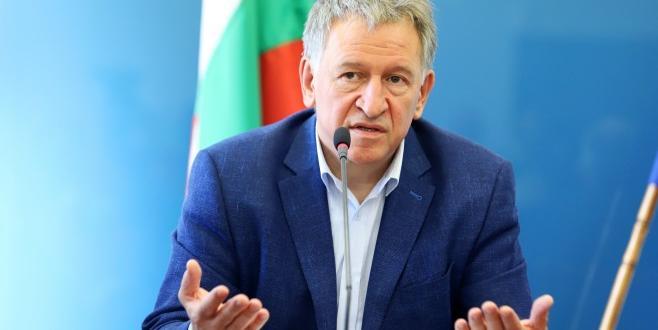 ГЕРБ дава Кацаров на прокуратурата. Защо?